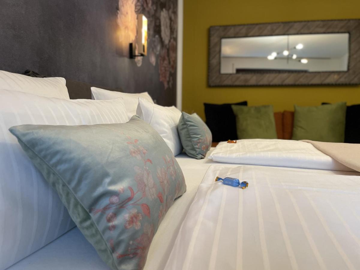 Boutique Apartment Am Bahnhof Freiburg im Breisgau Kültér fotó