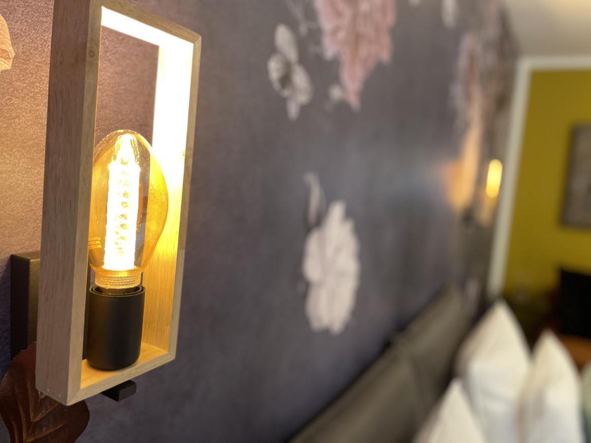 Boutique Apartment Am Bahnhof Freiburg im Breisgau Kültér fotó
