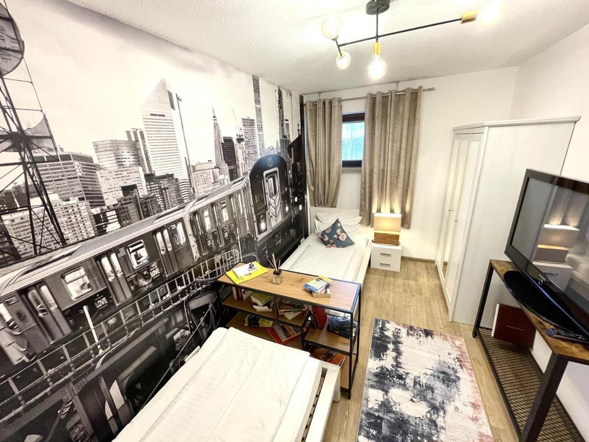 Boutique Apartment Am Bahnhof Freiburg im Breisgau Kültér fotó